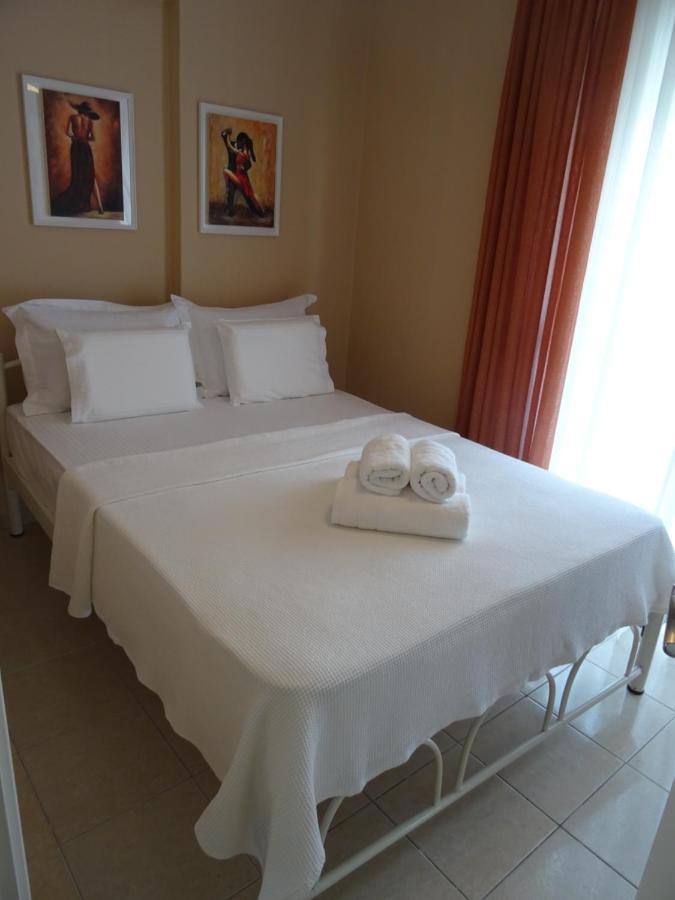 Joy'S Central Apartment Tesalonika Bagian luar foto