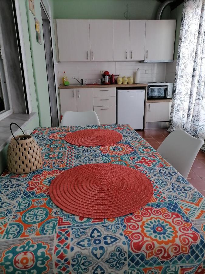 Joy'S Central Apartment Tesalonika Bagian luar foto